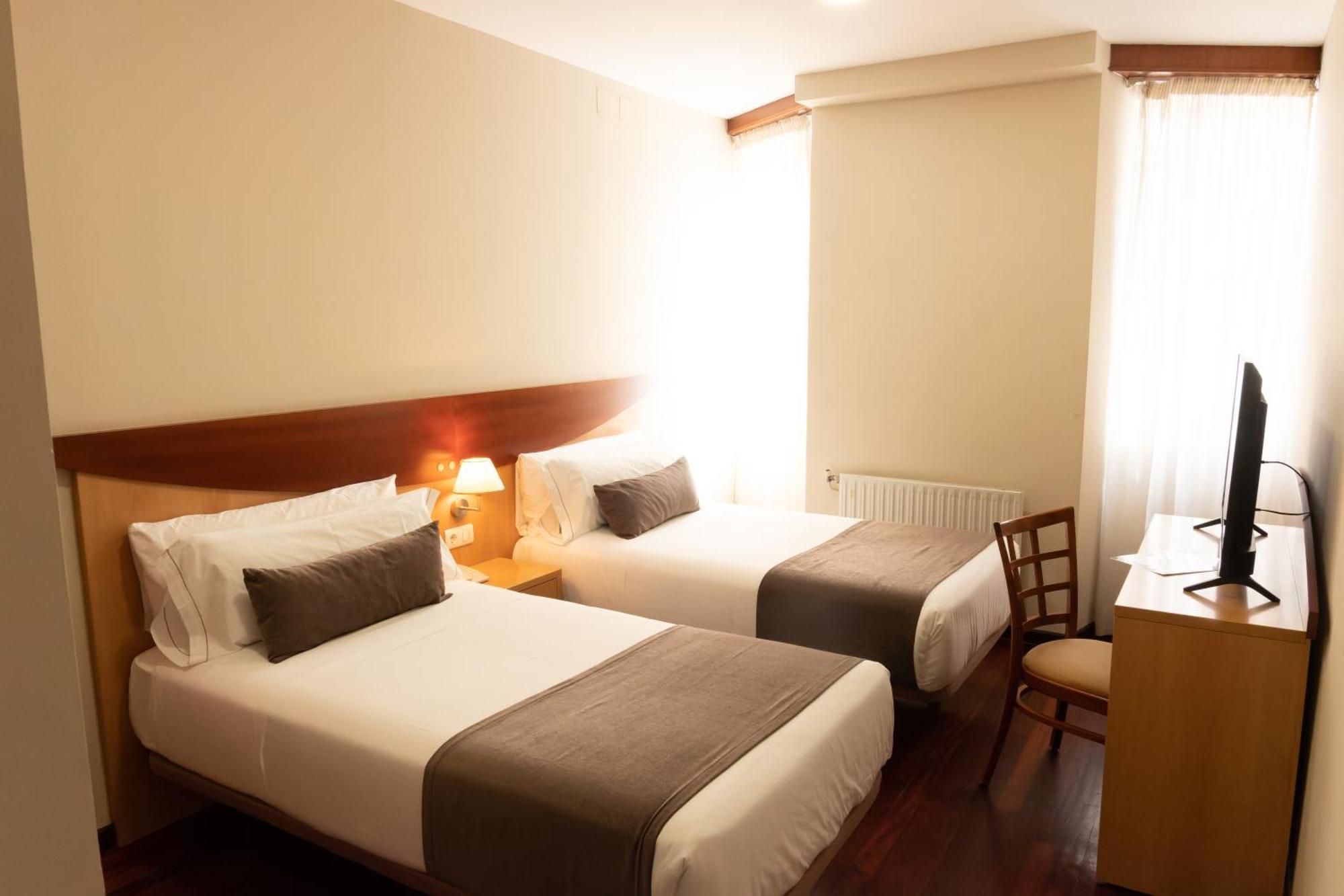 Hotel Real Ferrol Habitación foto